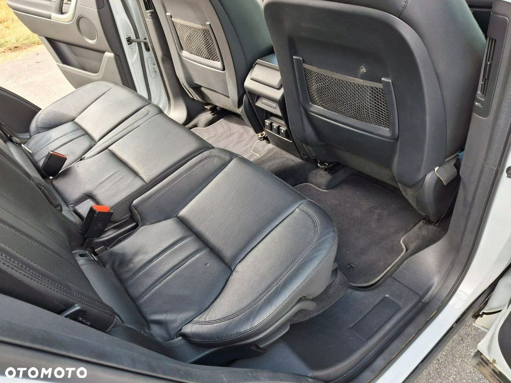 Land Rover Discovery Sport - 31