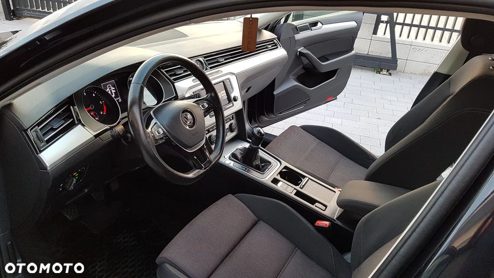 Volkswagen Passat 2.0 TDI BMT Highline - 18