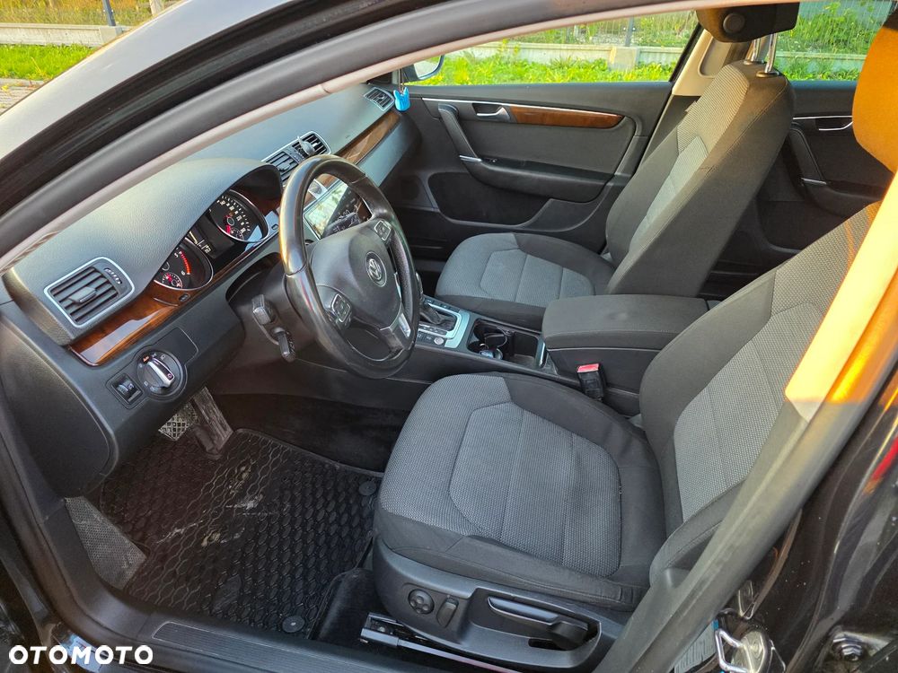 Volkswagen Passat Variant 2.0 TDI DSG BlueMotion Technology Exclusive - 30