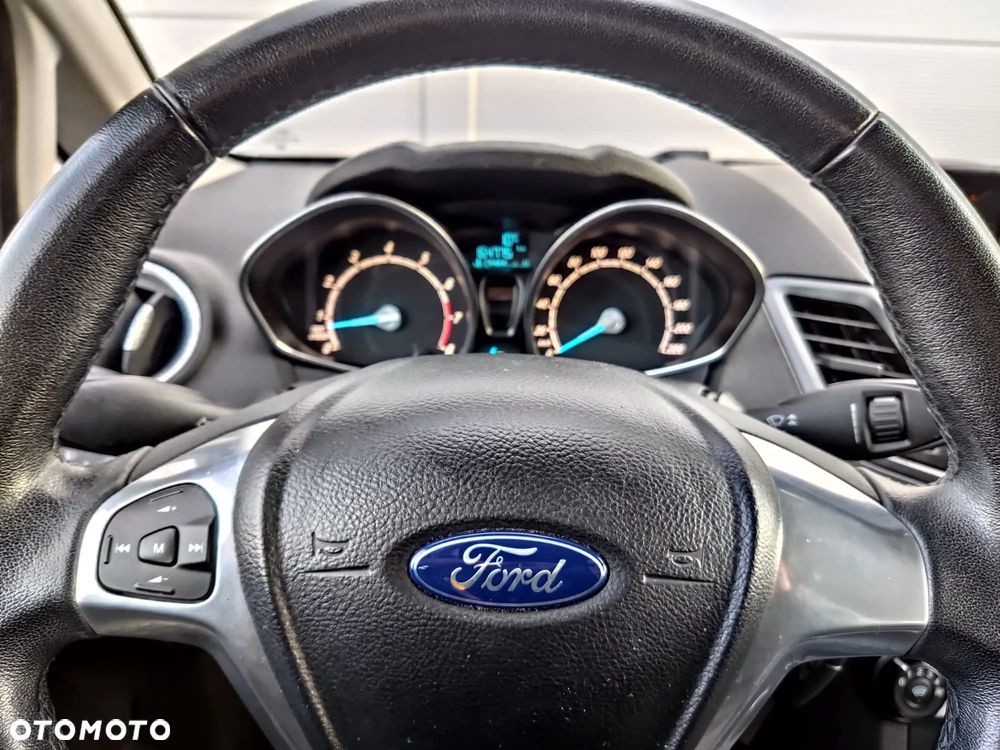 Ford Fiesta 1.4 Trend - 18