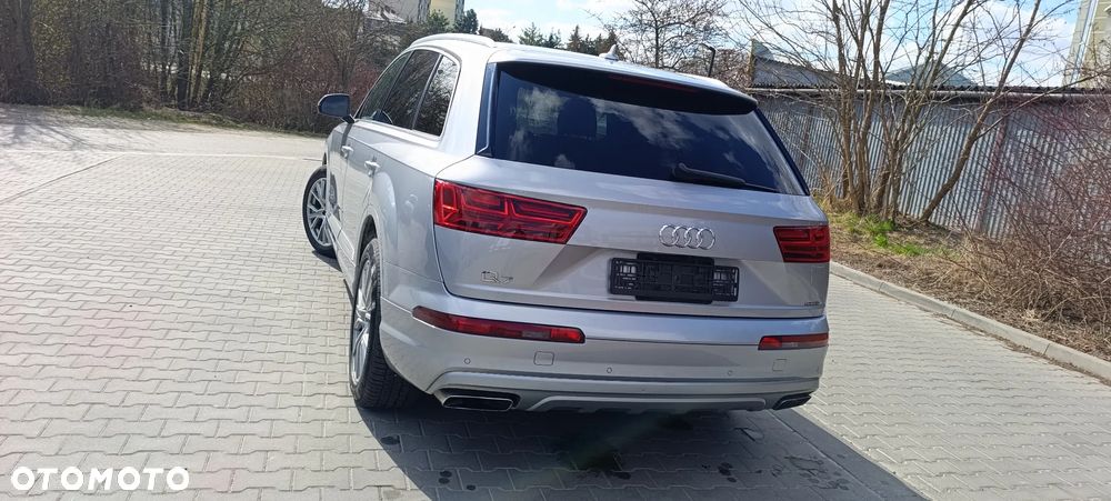 Audi Q7 - 12