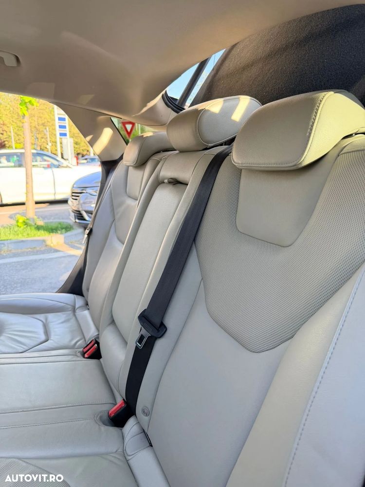 Ford Mondeo 2.0 TDCI PowerShift Titanium - 19