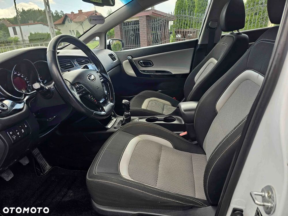 Kia Ceed 1.6 GDI ISG Platinum Edition - 11
