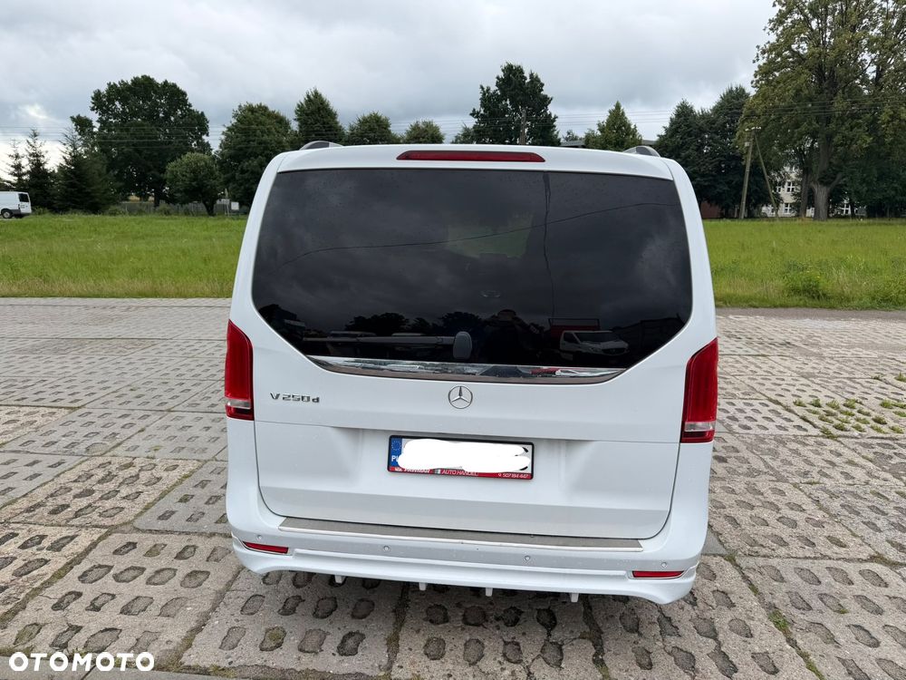 Mercedes-Benz Klasa V 250 (BlueTEC) d Avantgarde 7G-Tronic (d³ugi) - 22