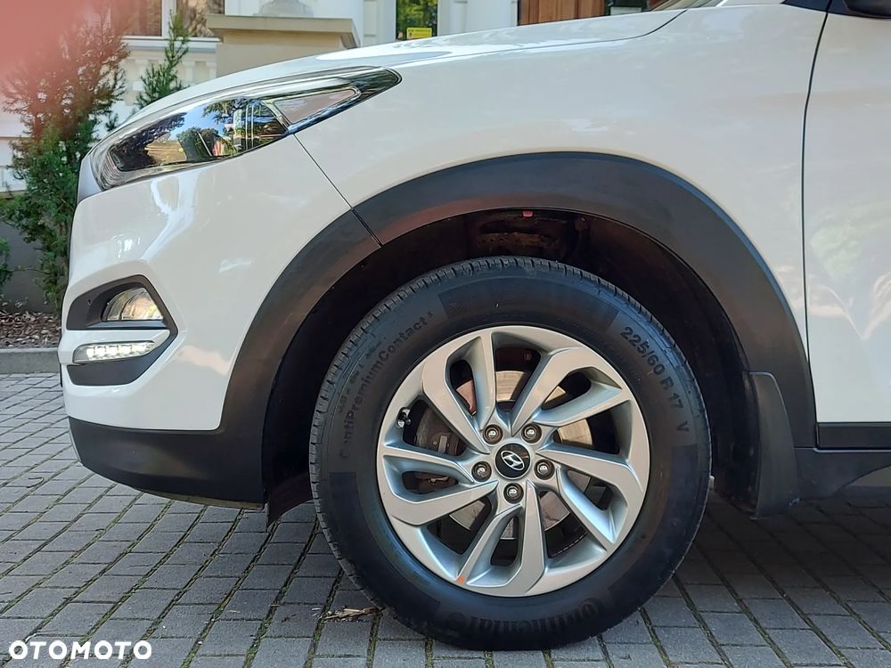 Hyundai Tucson 1.6 GDI BlueDrive Design 2WD - 25