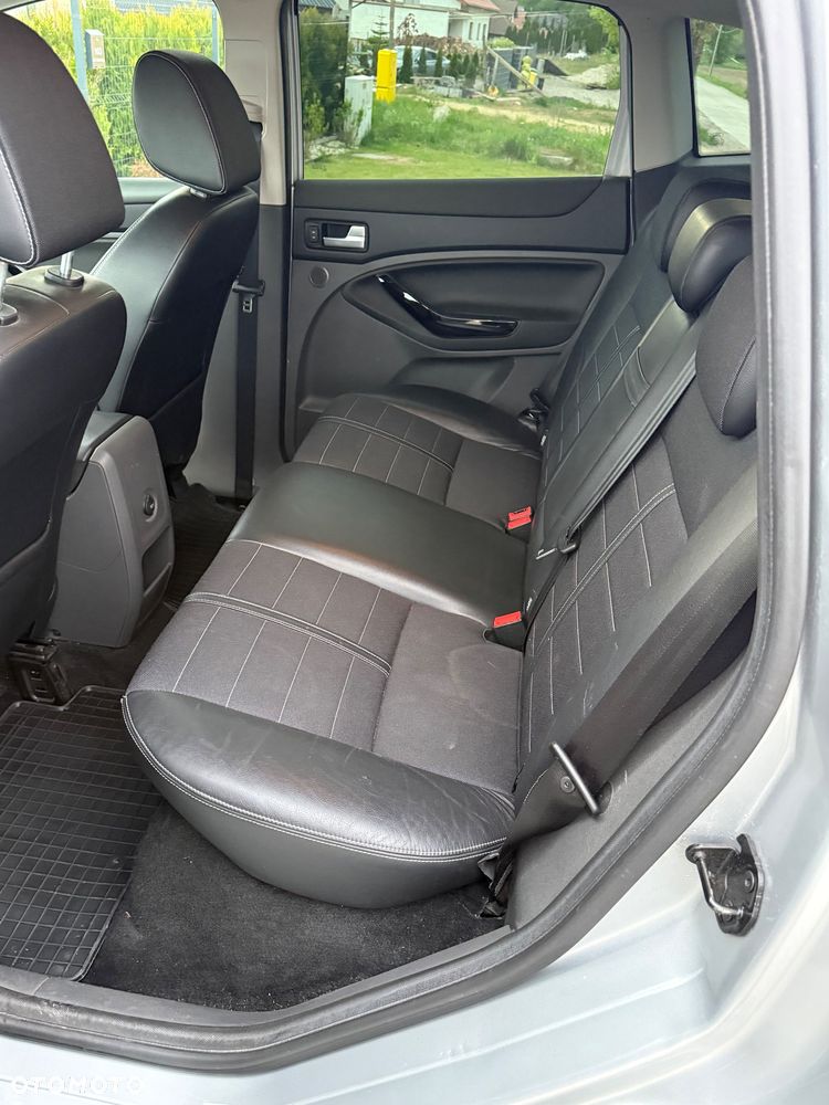 Ford Kuga 2.0 TDCi 4WD Titanium - 13