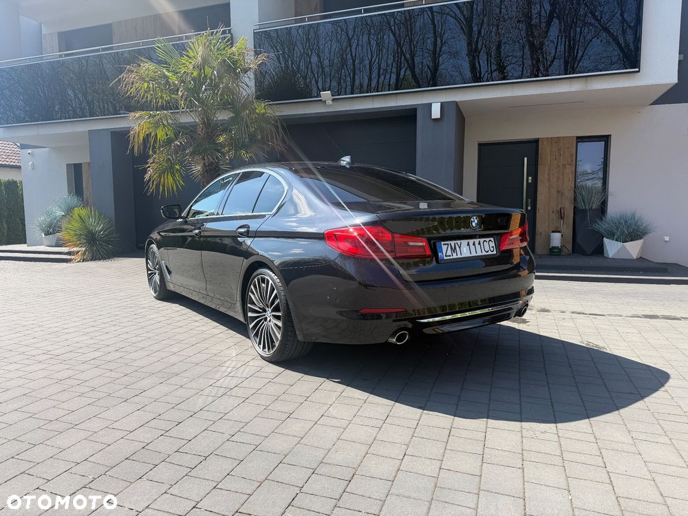 BMW Seria 5 520d Luxury Line sport - 4