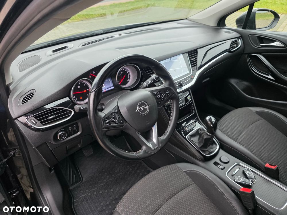 Opel Astra 1.6 D (CDTI) Start/Stop Innovation - 11