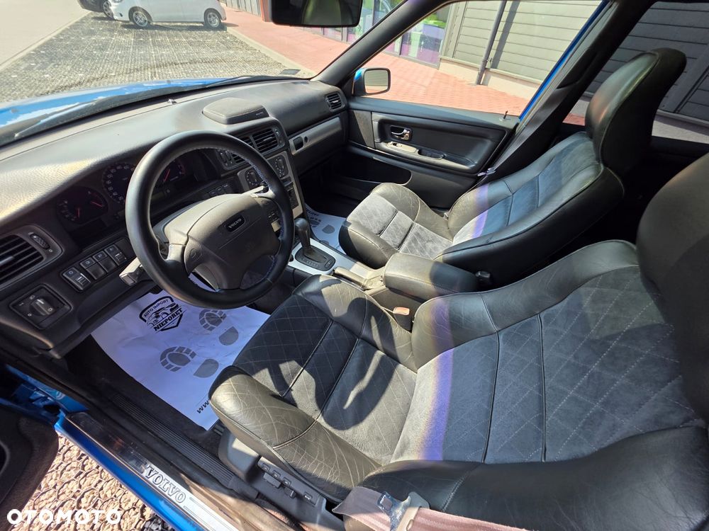 Volvo V70 R 2.3 AWD - 8