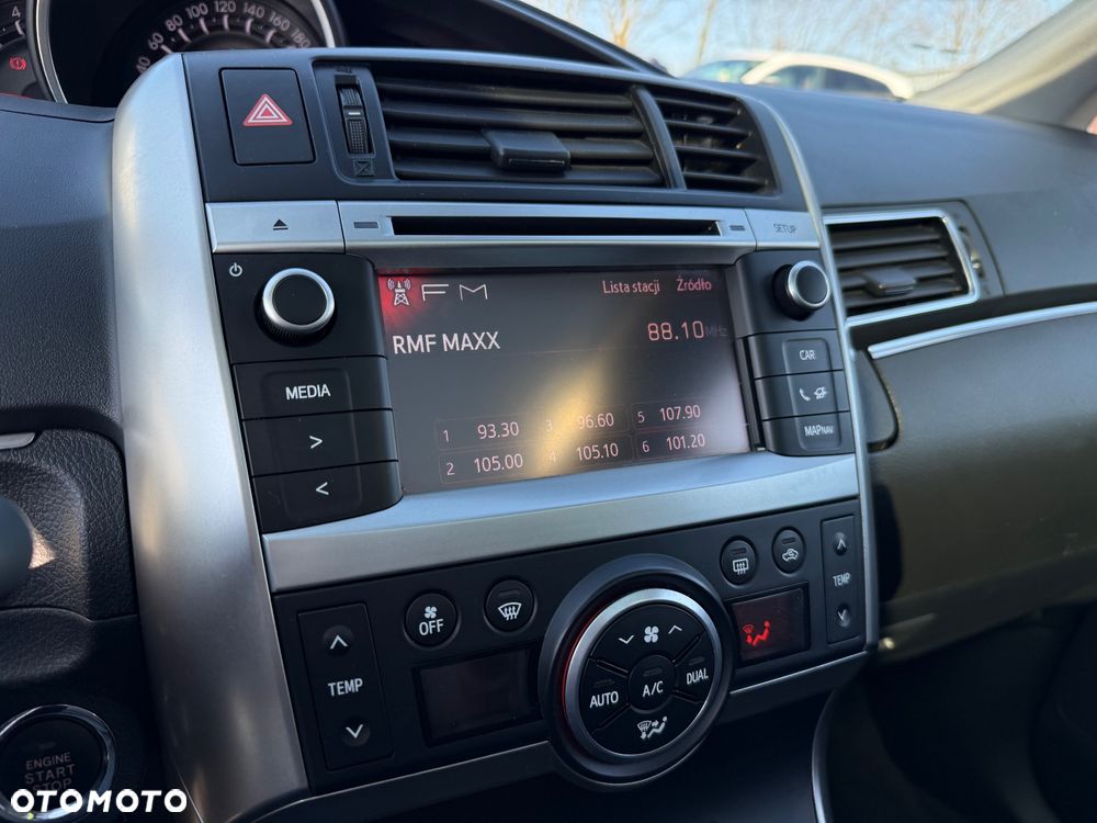 Toyota Verso 2.0 D-4D Prestige 7os - 17