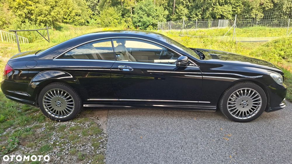 Mercedes-Benz CL 500 4-Matic BlueEff - 12
