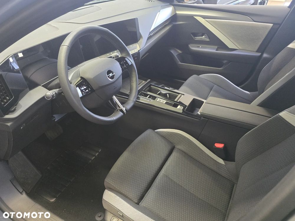 Opel Astra 1.2 T Business Edition S&S - 5