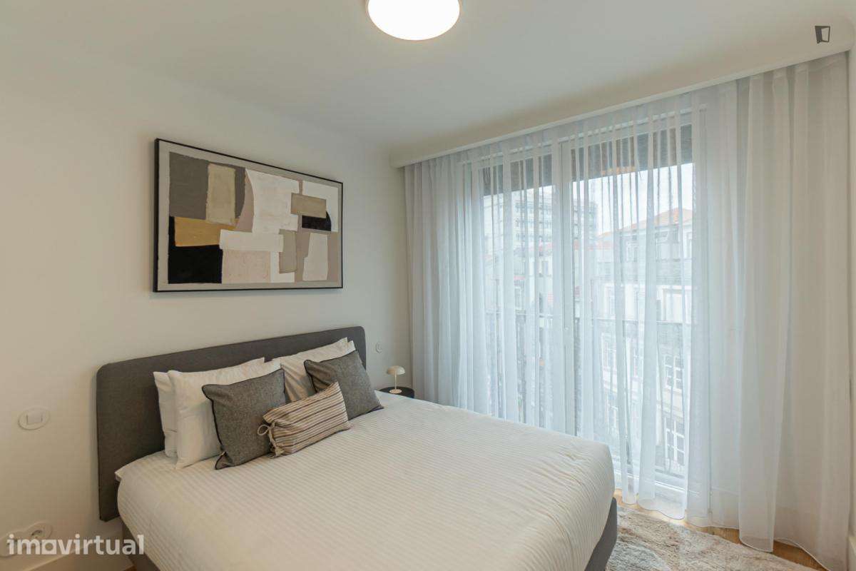 Apartamento com 1 quartos - localizado em Santo Ildefonso Porto - Grande imagem: 2/15