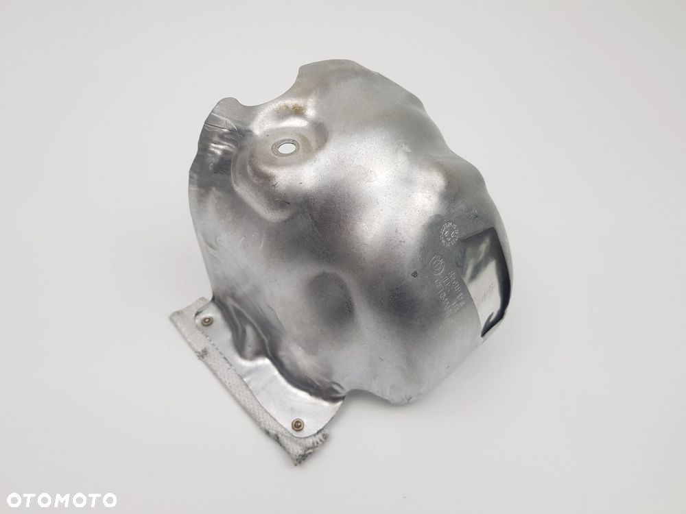 Osłona termiczna turbosprężarki BMW G20 G30 B57 3.0d 8598173 - 2