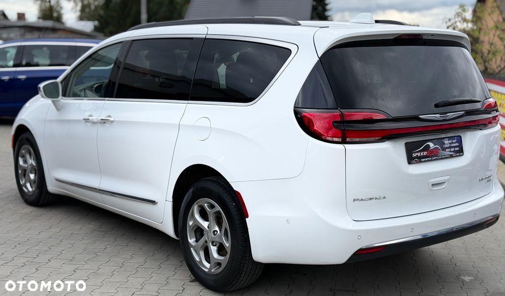 Chrysler Pacifica - 8