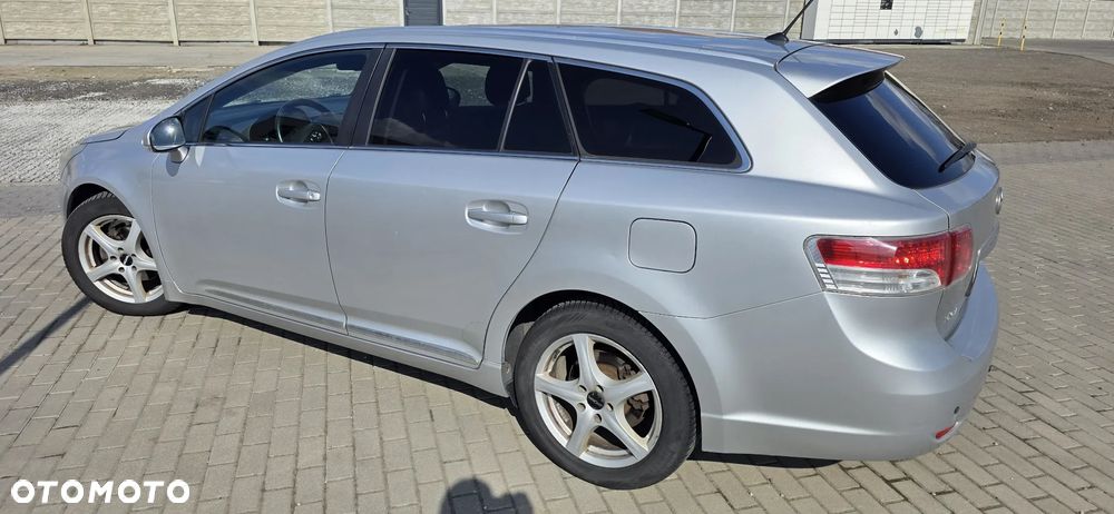 Toyota Avensis 2.0 D-4D Sol - 6