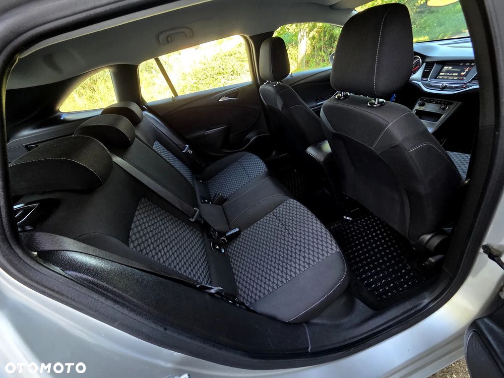 Opel Astra 1.6 CDTI Enjoy S&S - 26