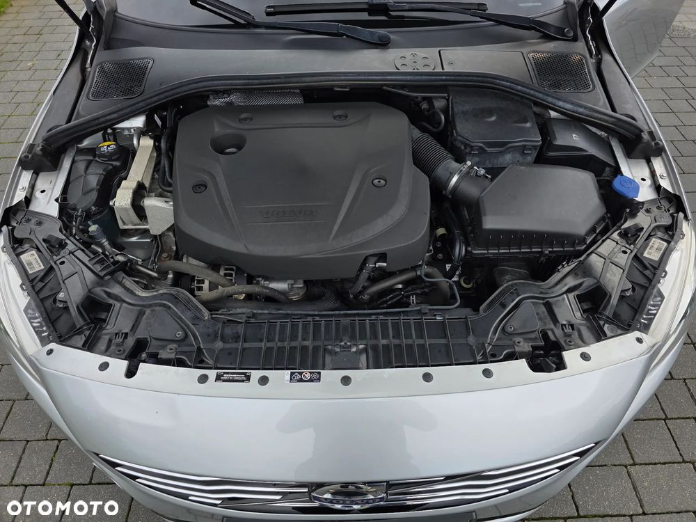 Volvo V60 D3 Geartronic Summum - 8