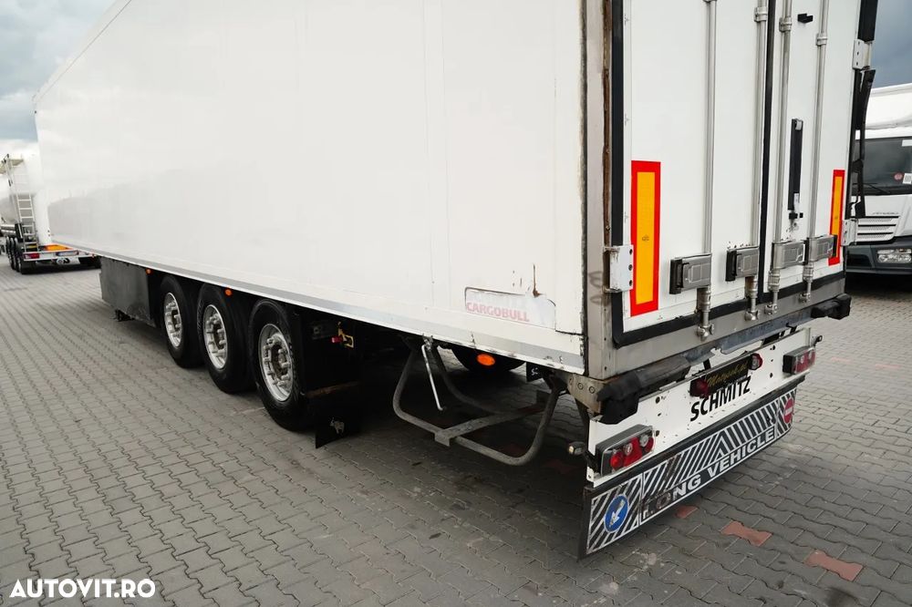 Schmitz Cargobull / REFRIGERAT / UNITATE THERMO KING SL-200 E / AXĂ RIDICATĂ / AXE SAF / - - 11