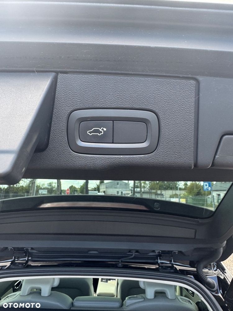 Volvo XC 60 D4 AWD Geartronic Momentum - 27