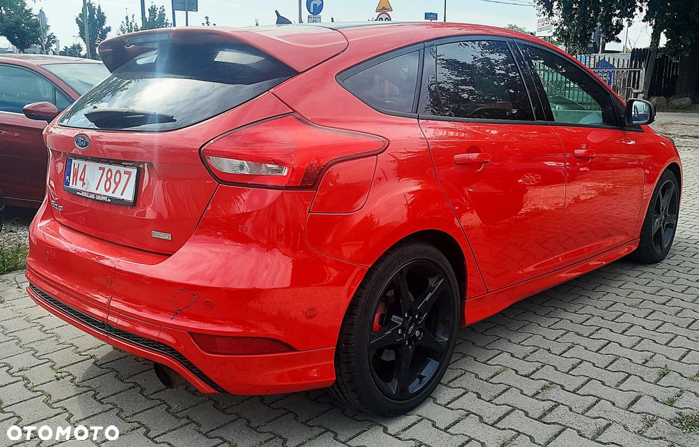 Ford Focus 1.5 EcoBoost Start-Stopp-System ST-Line - 5