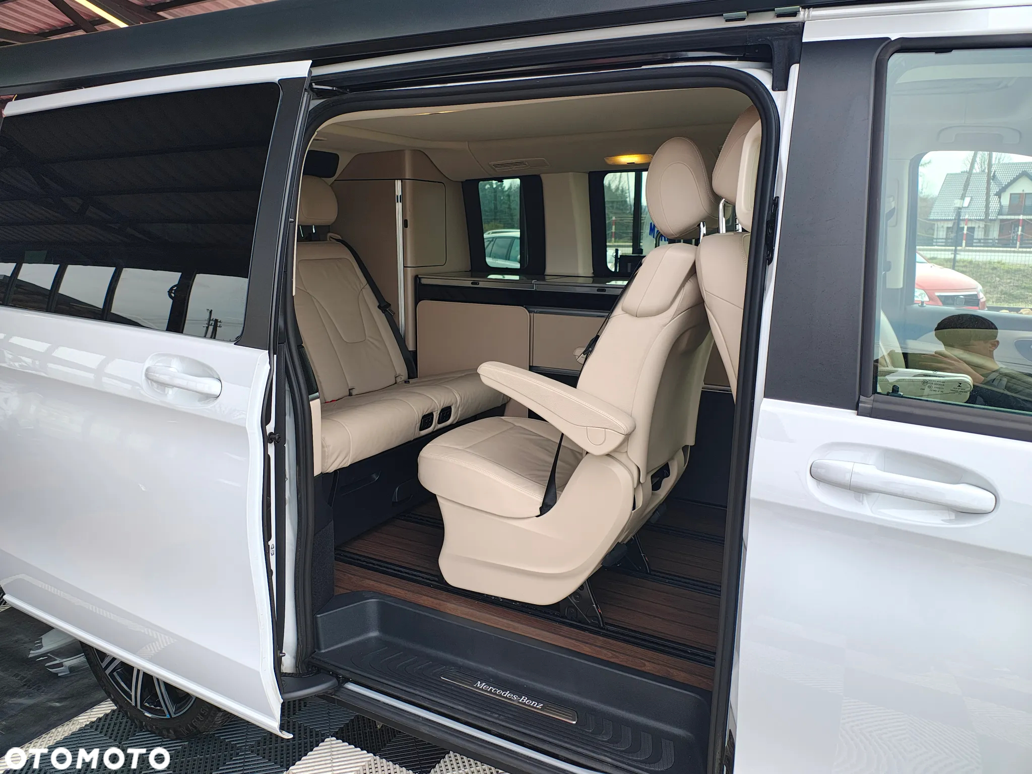 Mercedes-Benz Klasa V 250 d 4-Matic Exclusive 9G-Tronic (d³ugi) - 41