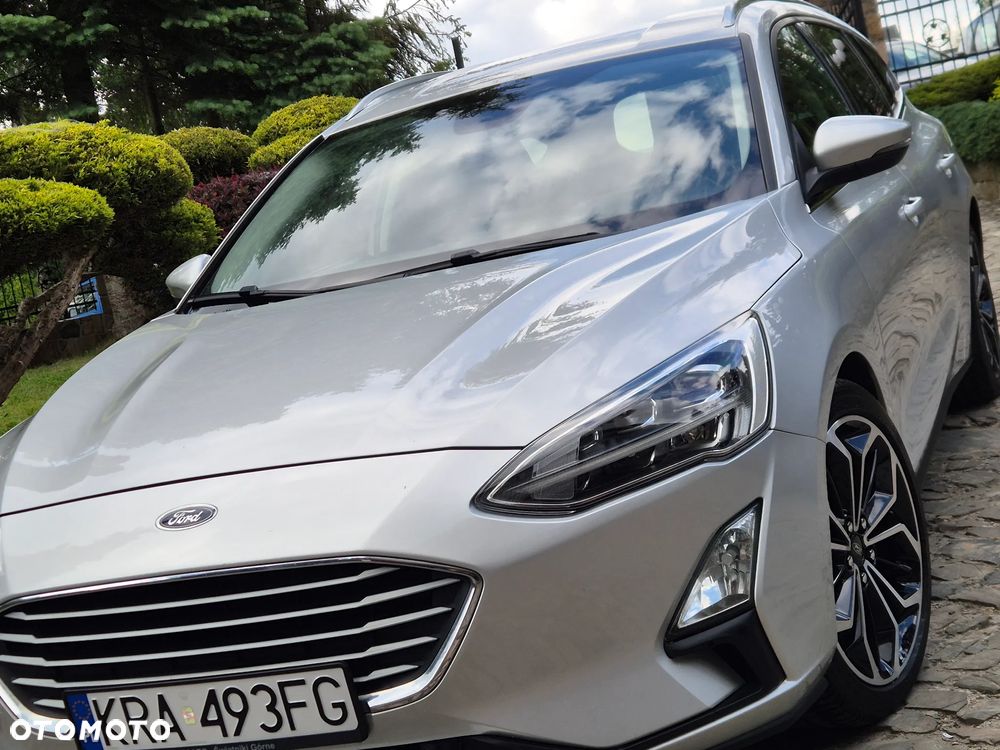 Ford Focus 1.5 EcoBlue Start-Stopp-System TITANIUM DESIGN - 12