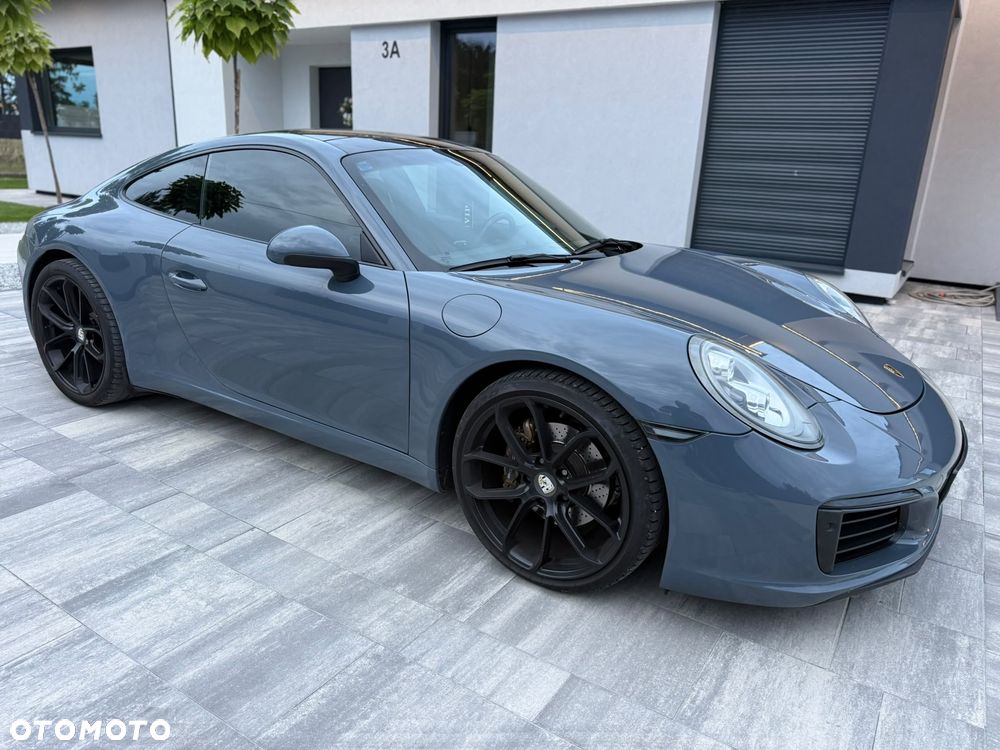 Porsche 911 Carrera T - 12
