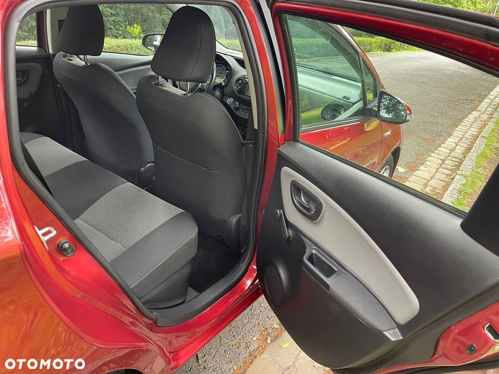 Toyota Yaris Hybrid 100 Premium EU6 - 13