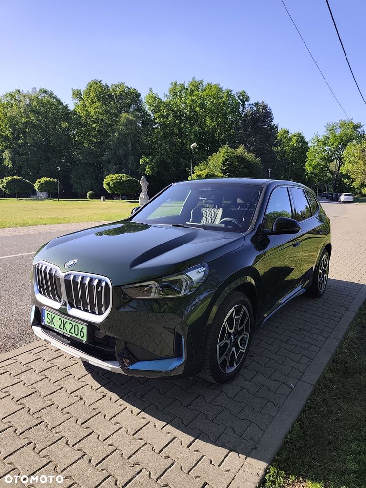 BMW iX1 xDrive30 66.5kWh xLine - 2