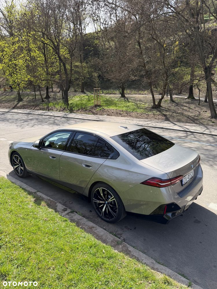 BMW Seria 5 520d mHEV M Sport - 13