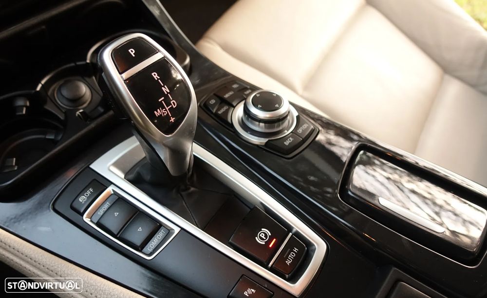 BMW 525 d Pack M Auto - 38