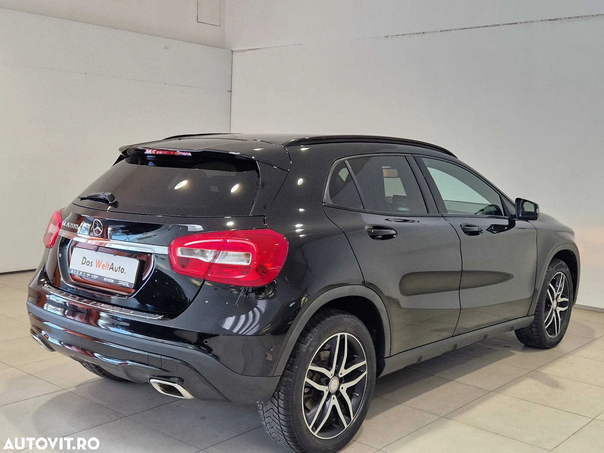 Mercedes-Benz GLA 200 d Aut. - 7