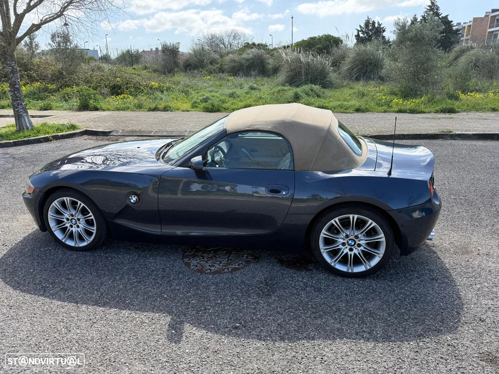 BMW Z4 2.2i - 11