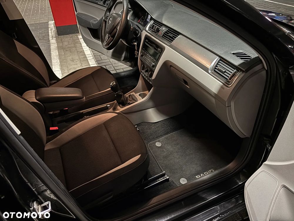 Skoda RAPID Spb 1.2 TSI Ambition - 21