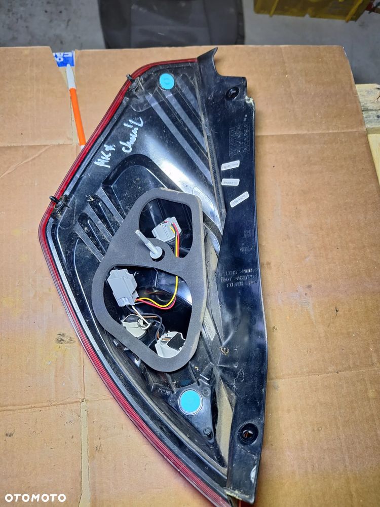 FIESTA MK7 LIFT lampa prawa tył - 4