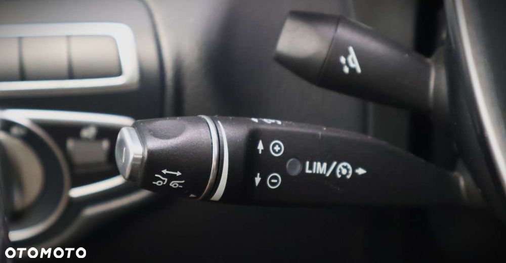 Mercedes-Benz GLC - 31