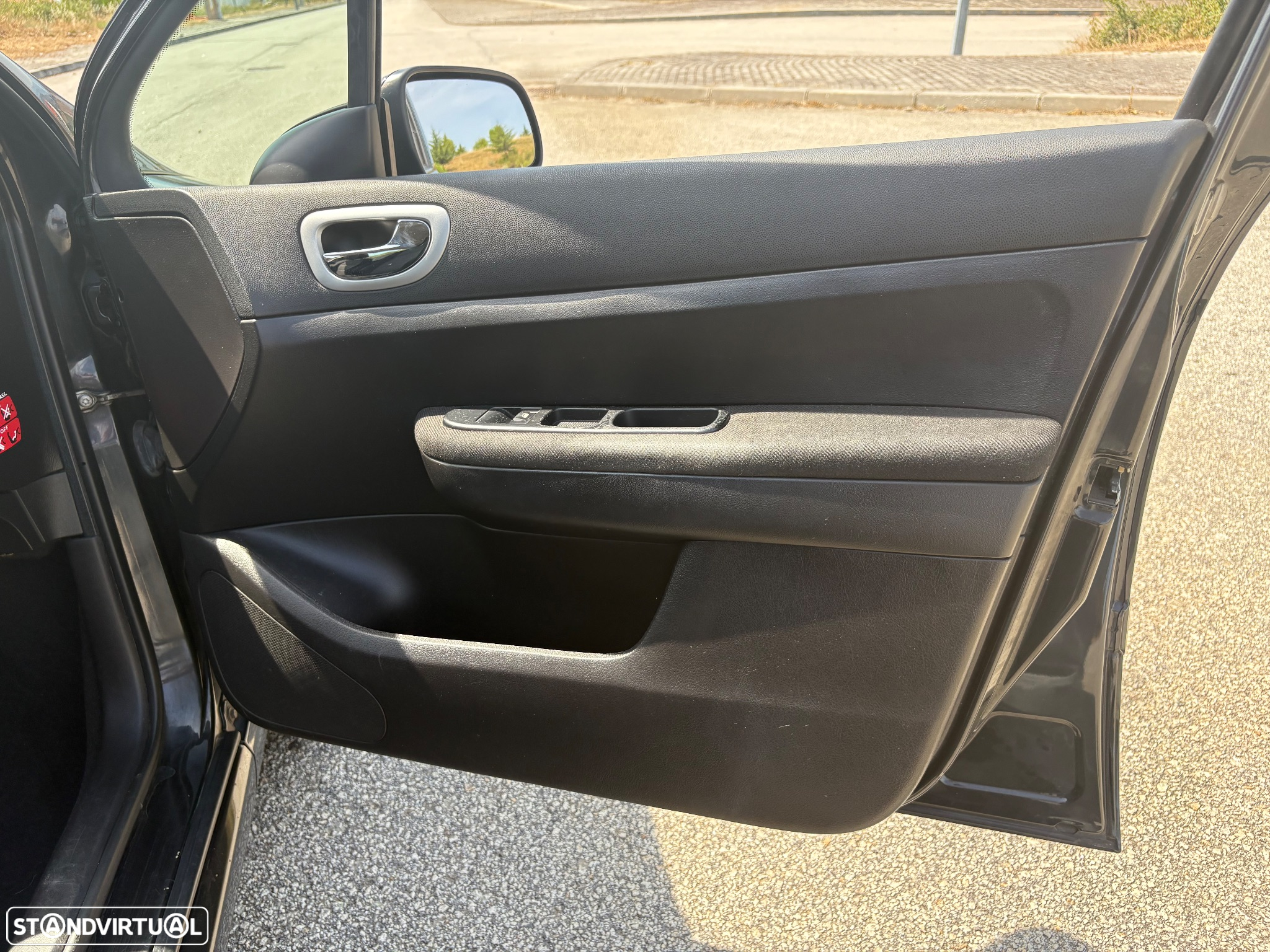 Peugeot 307 1.6 HDi Executive - 12
