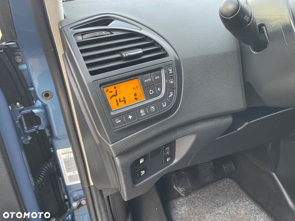 Citroën C4 Grand Picasso - 31