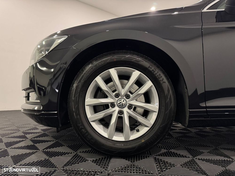 VW Passat Variant 1.6 TDI Confortline - 11