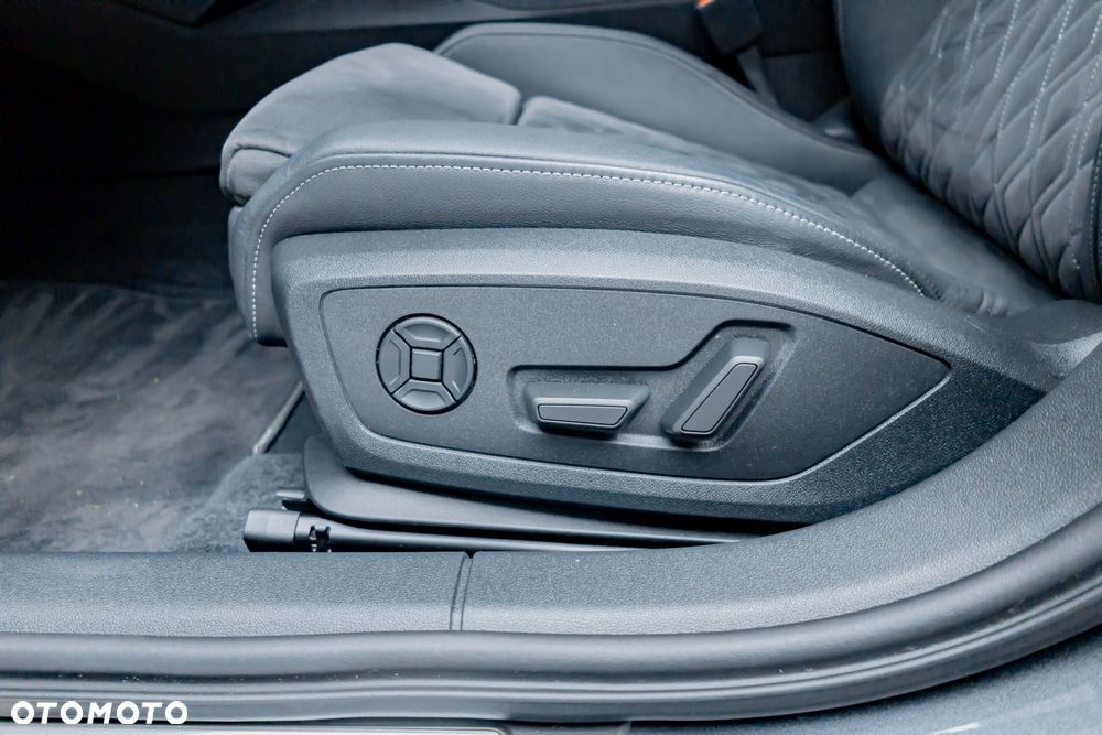 Audi S3 TFSI quattro S tronic - 35