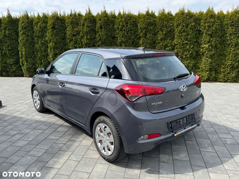 Hyundai i20 - 8