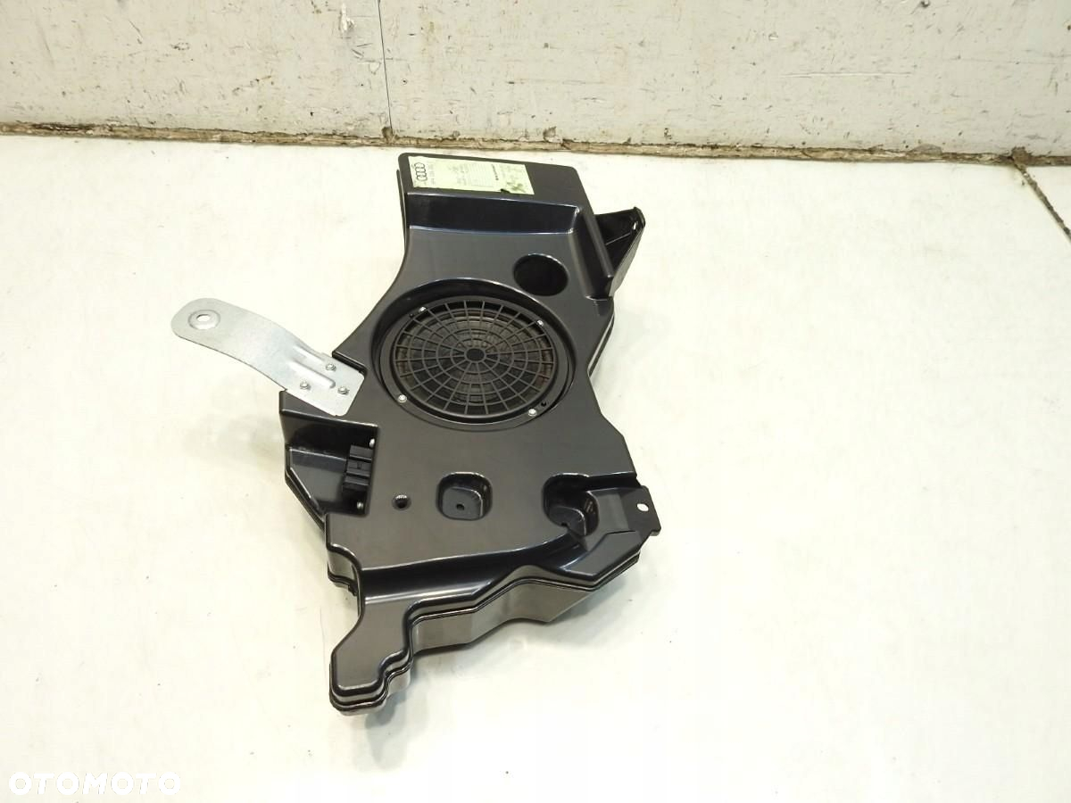 GŁOŚNIK SUBWOOFER LEWY TYŁ AUDI A3 8PA 8P4035382D - 8