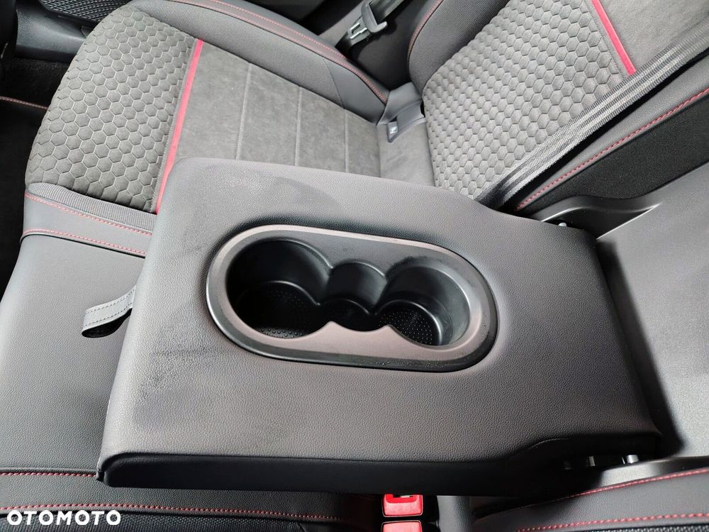 Volkswagen Golf - 17