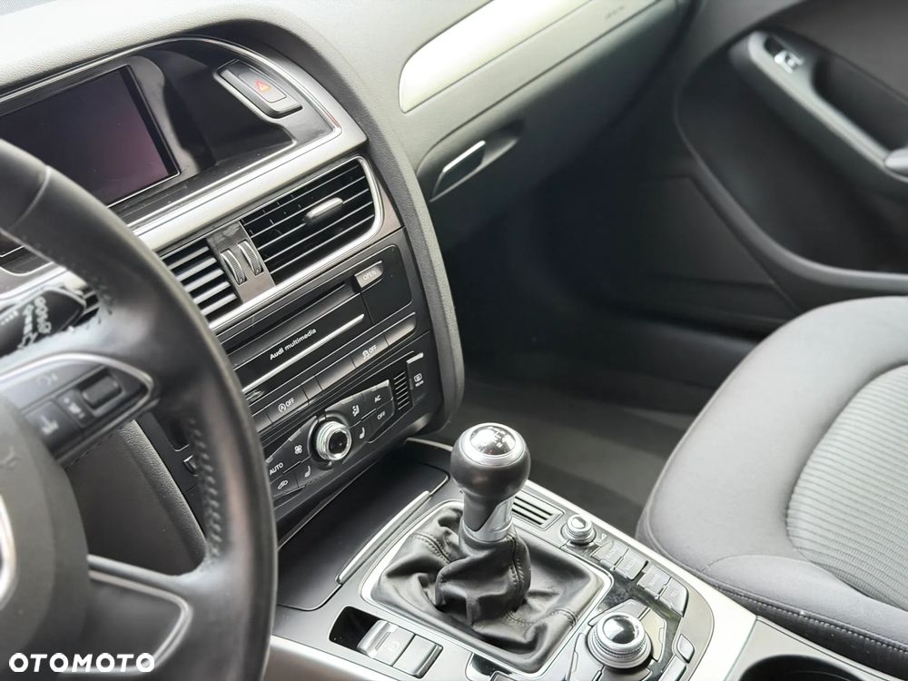 Audi A4 Avant - 30