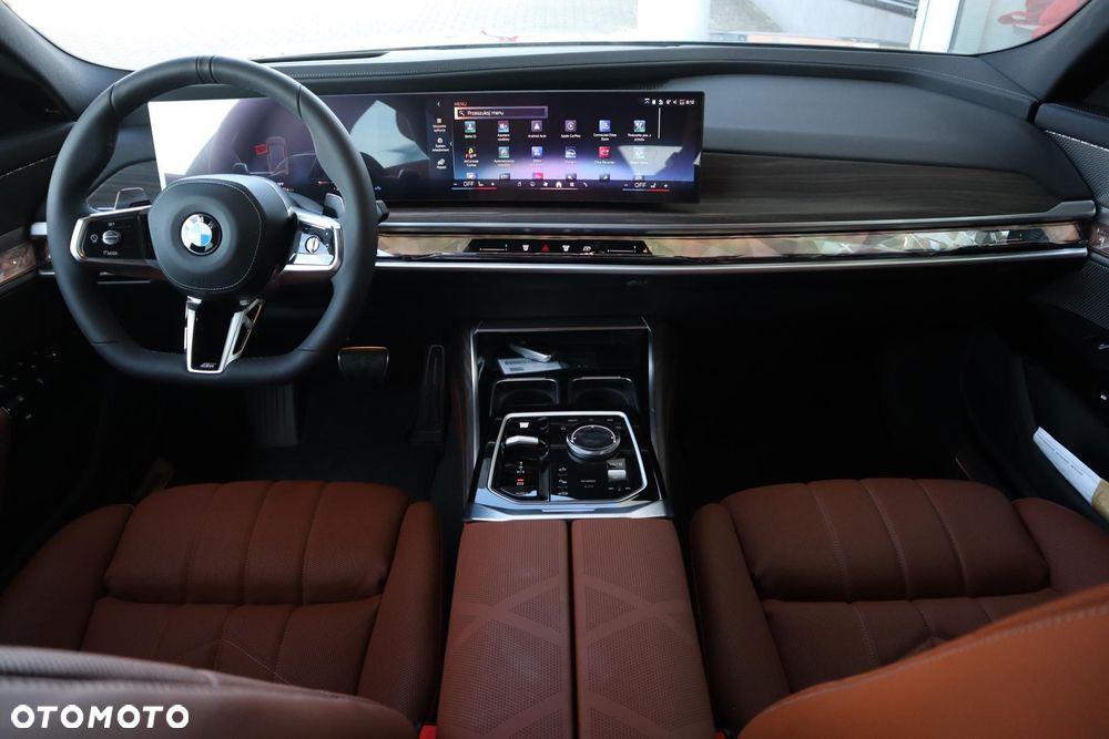 BMW Seria 7 - 18