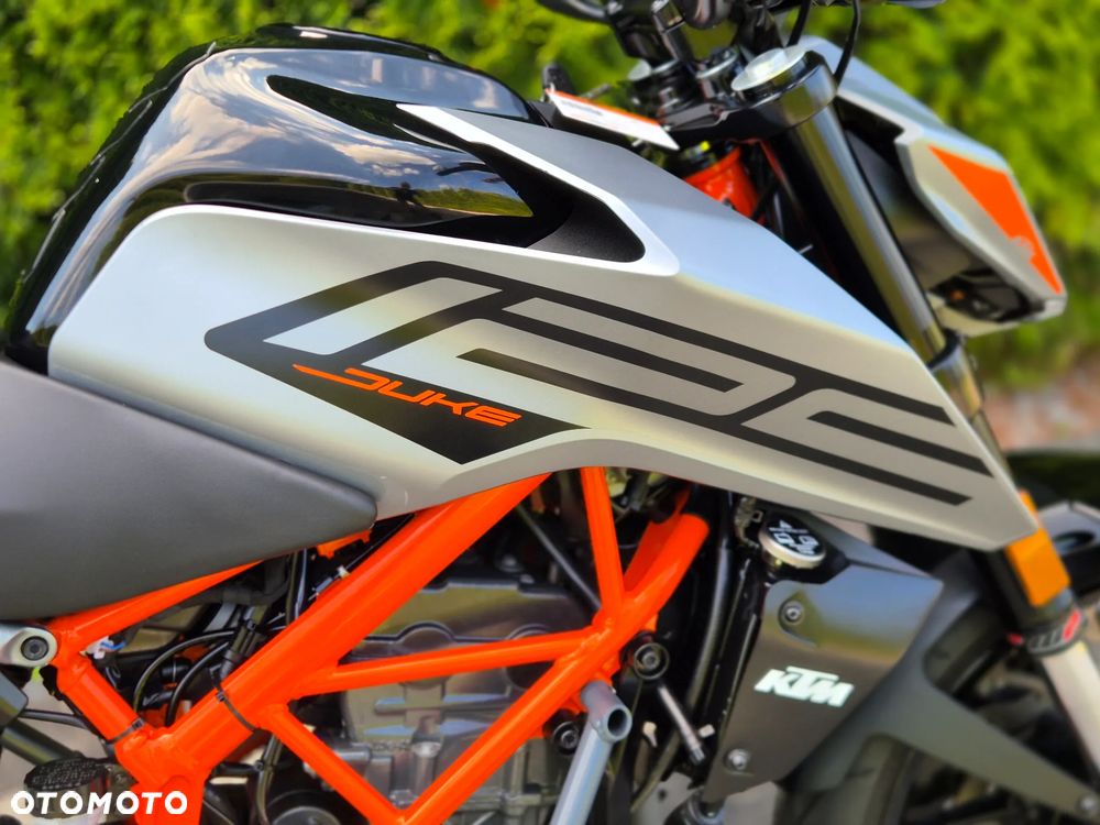KTM Duke 125 - 18