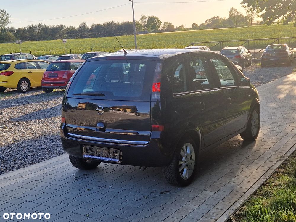 Opel Meriva 1.8 16V Easytronic Cosmo - 8