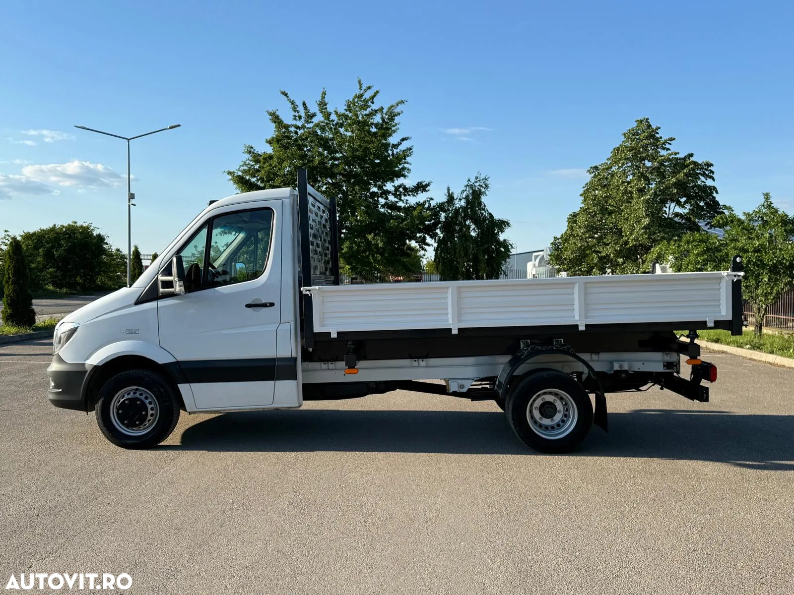Mercedes-Benz Sprinter - 10