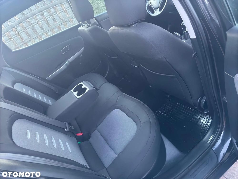 Kia Ceed 1.4 CVVT Dream Team Edition - 19